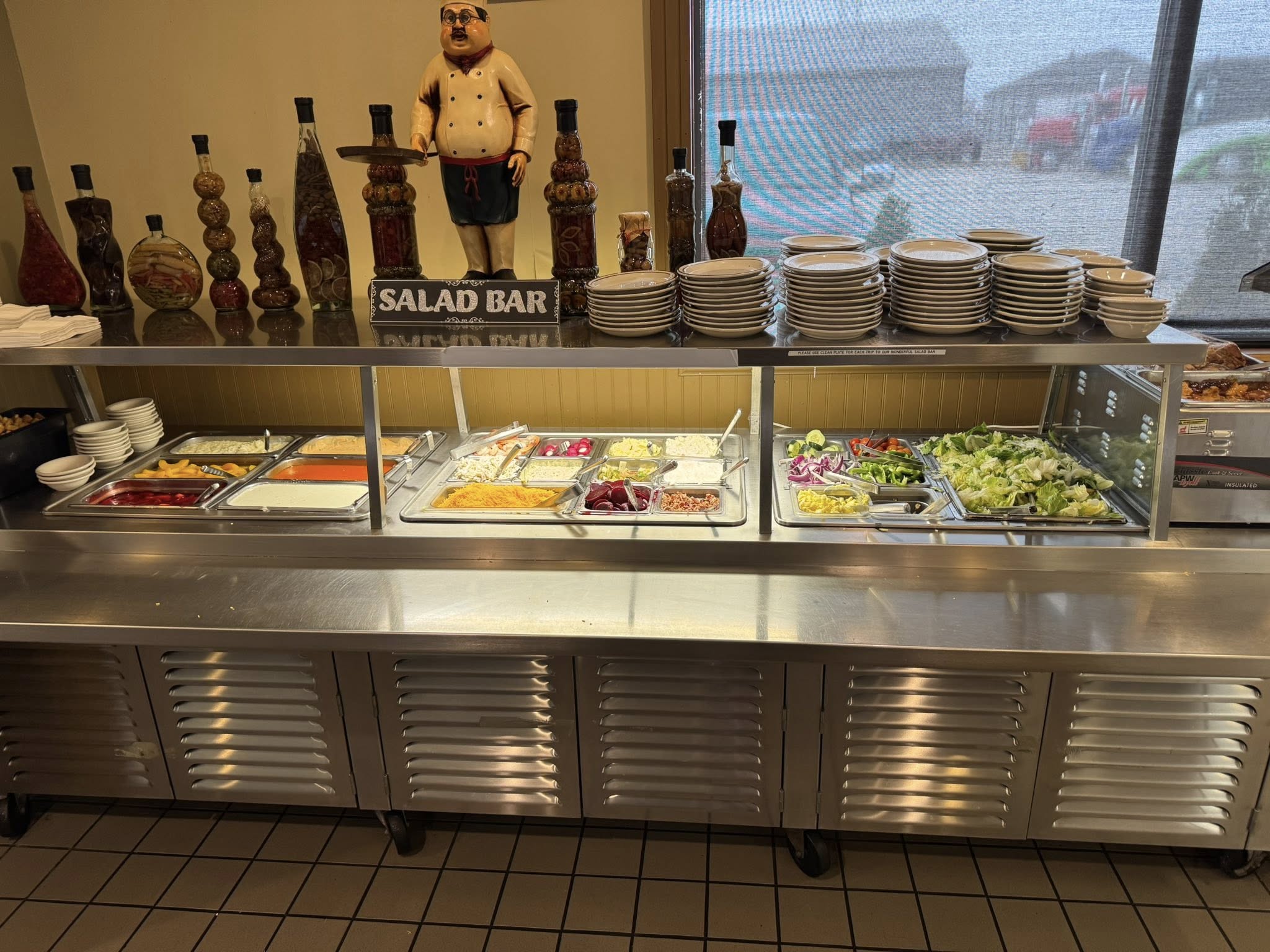 Woodys family restaurant - salad bar