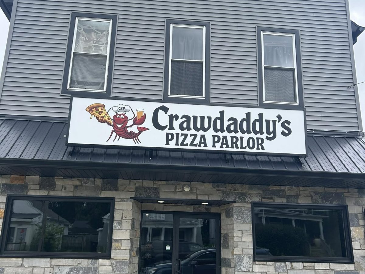 Crawdaddys-Pizza-Parlor-EXTERIOR-1.jpg
