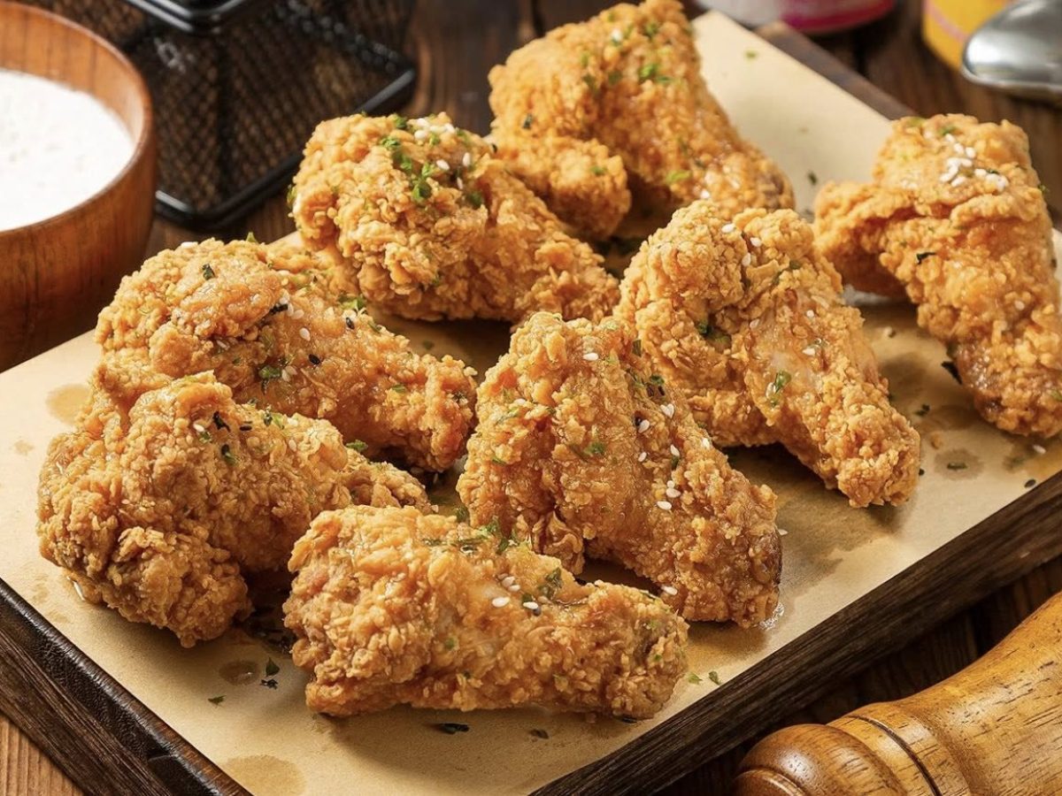 Kobi-eon-chicken-and-corndog-image-07.jpg