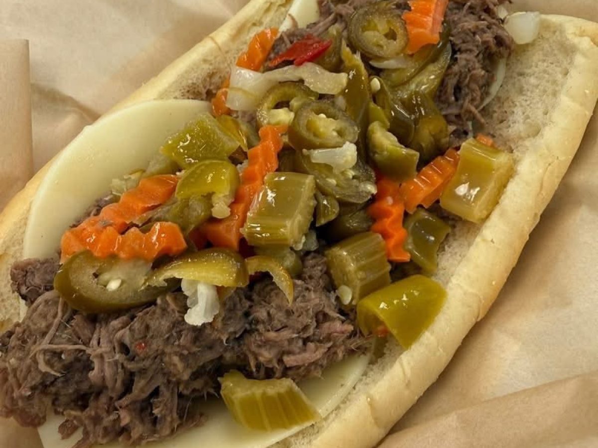 Mott-Dogs-Hotdogs-image-04.jpg