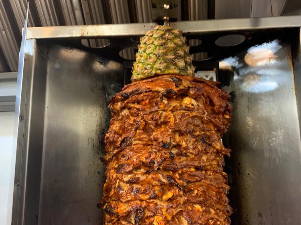 el-rinconcito-tacos-al-pasto-con-pina.jpg