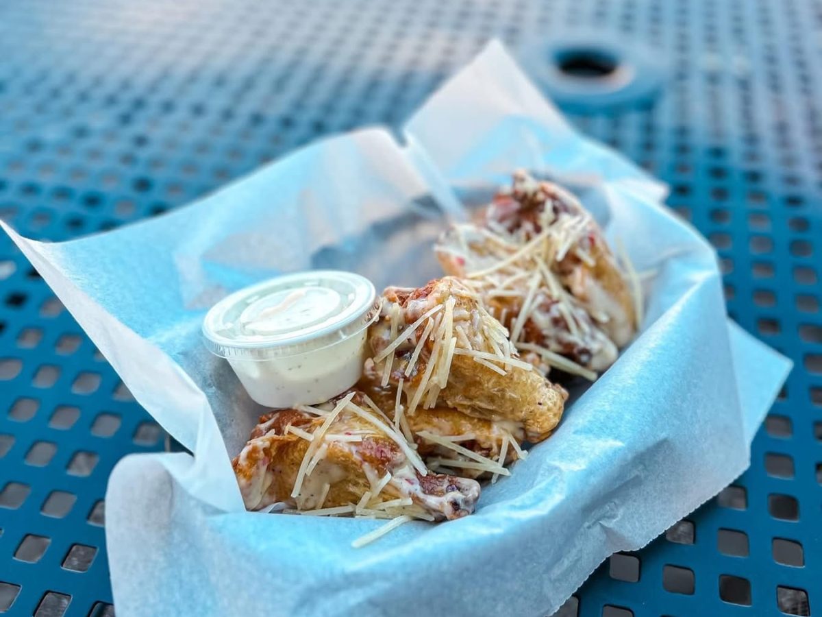 elroys-wings.jpg