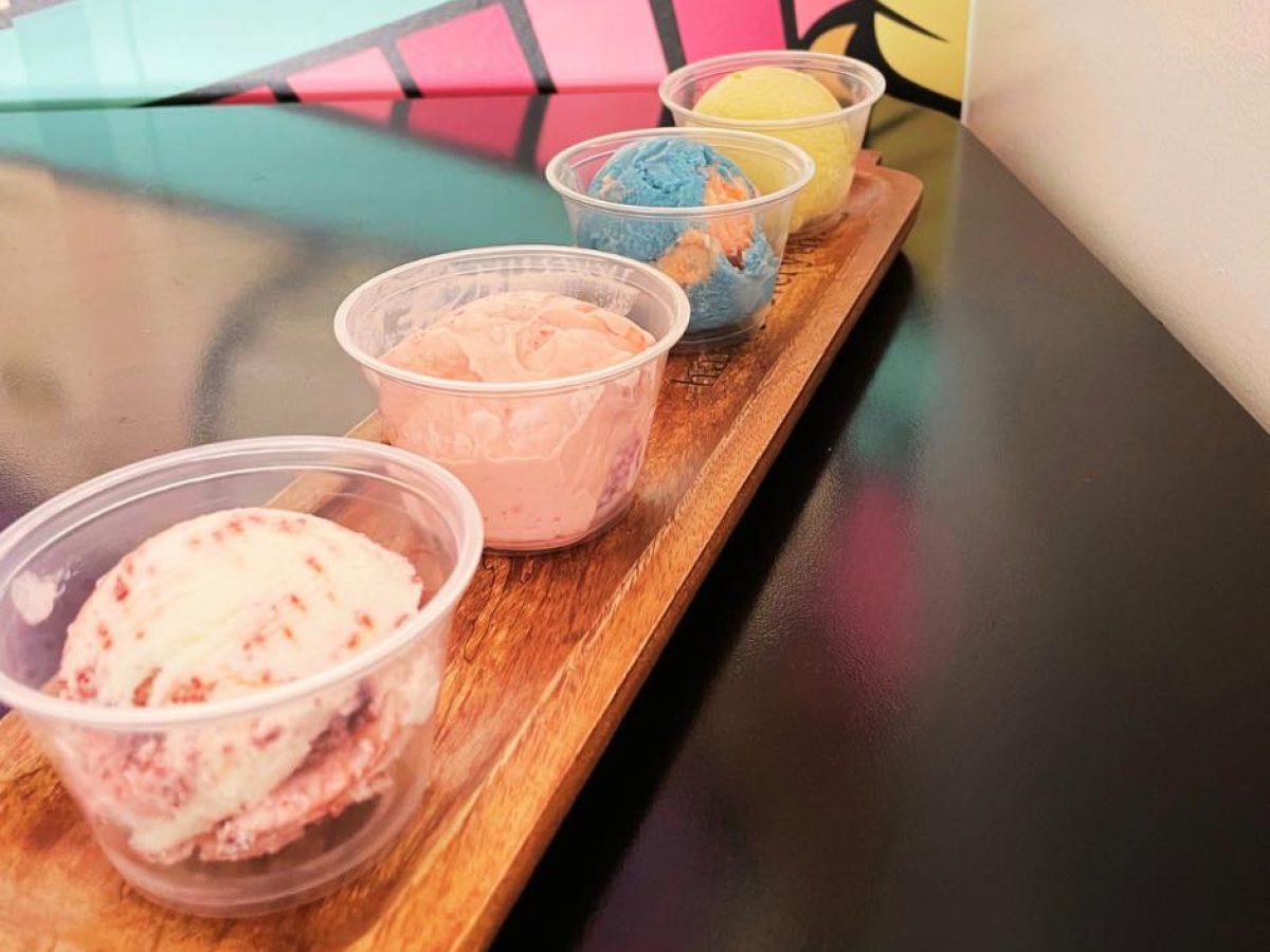 front-street-creamery-ice-cream-flight.jpg
