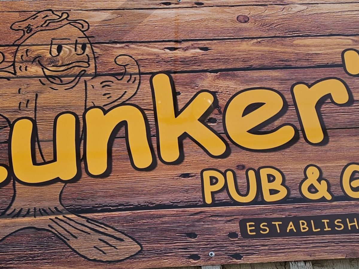 lunkers-sign.jpg