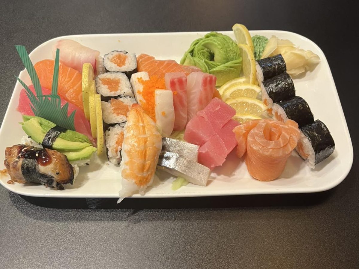 nigir-and-sashimi-plate.jpg