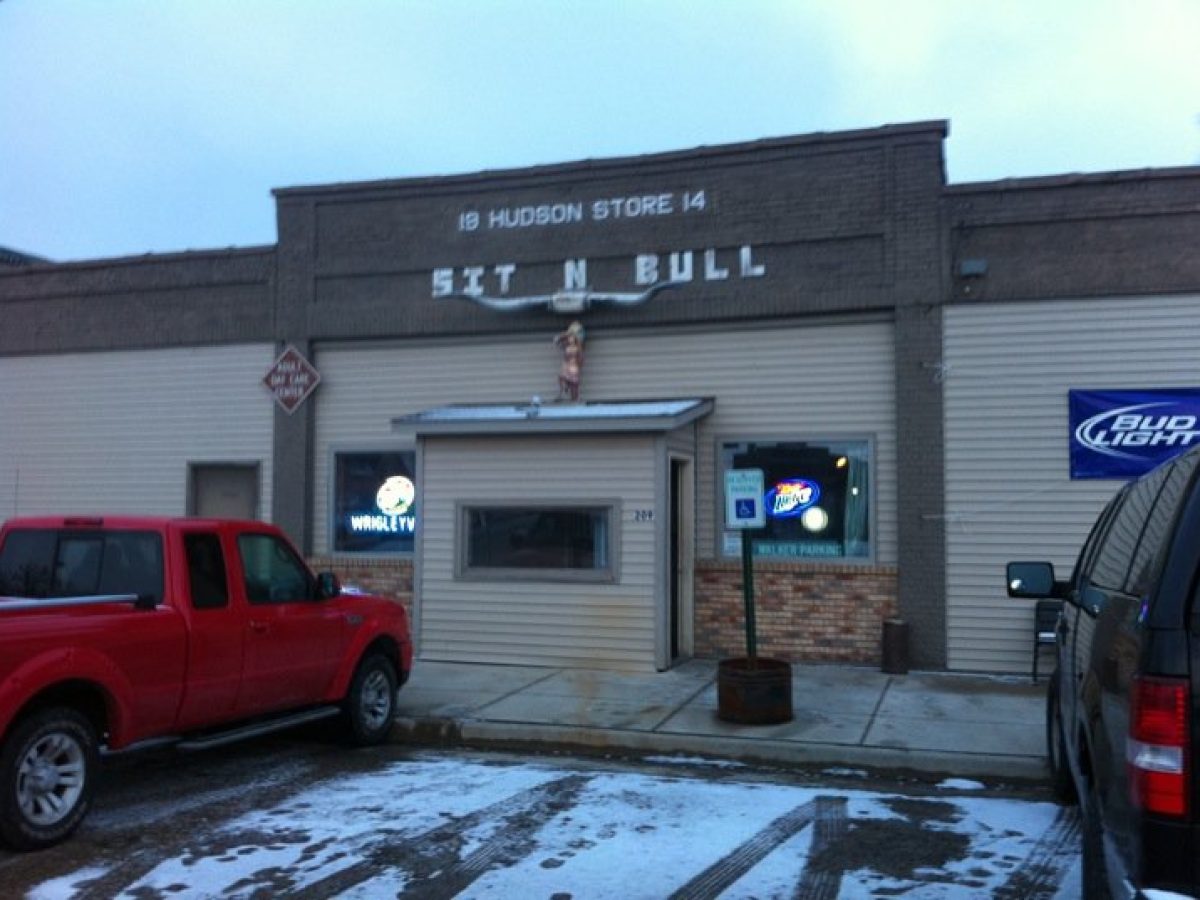 sit-n-bull-exterior.jpg