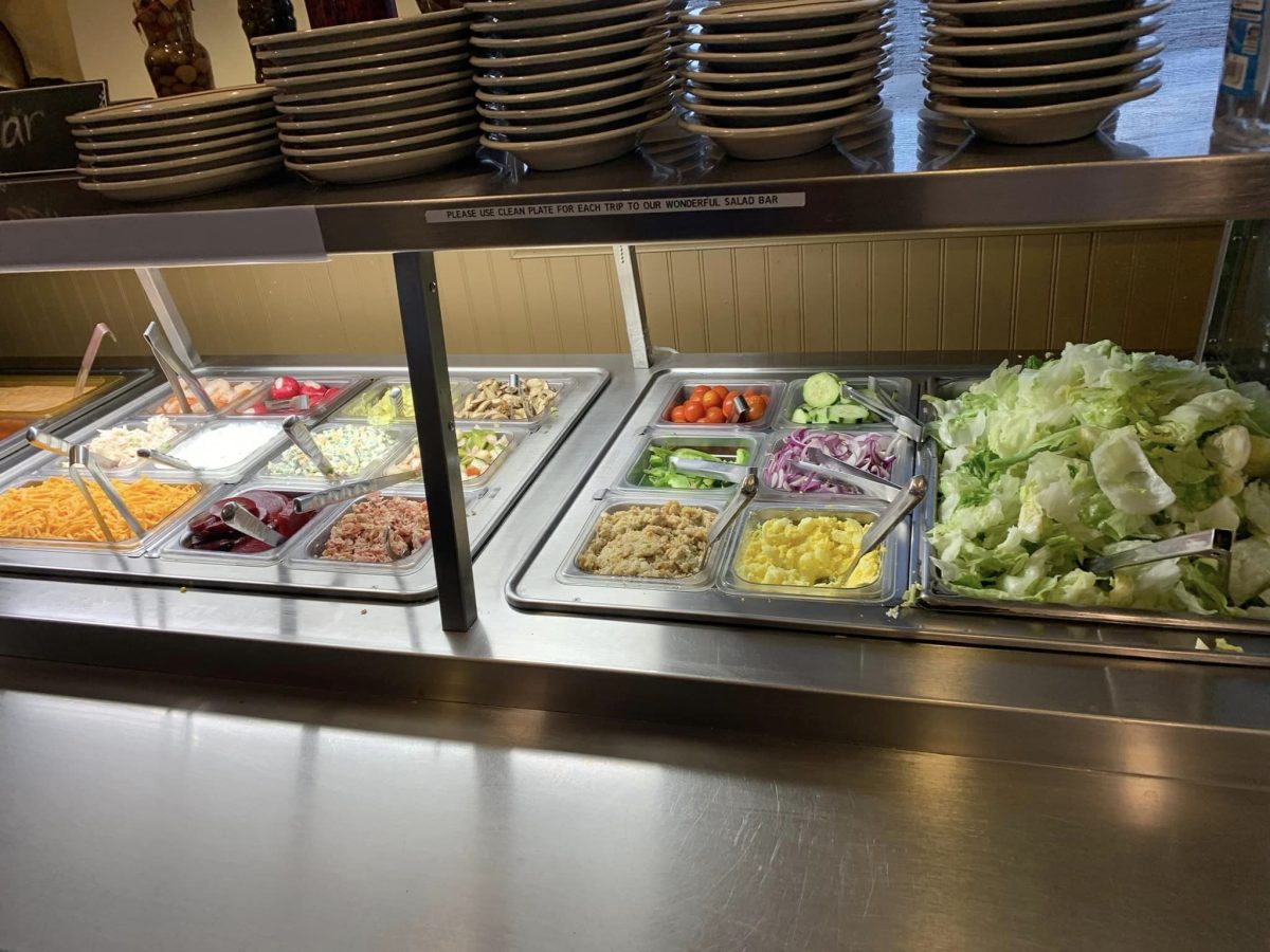 woodys-family-restaurant-salad-bar.jpg